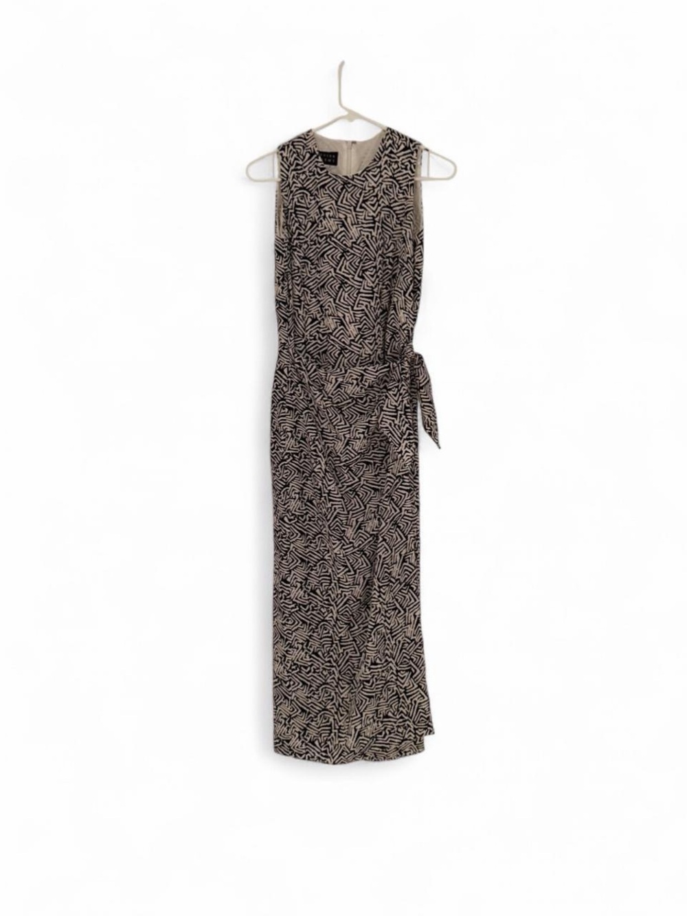 Spenser Jeremy Black & White 100% Silk Sleeveless Printed Maxi Dress